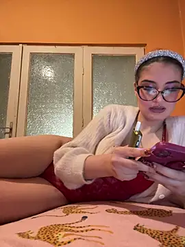 Snapshot of Larra69 chatting on 21, 2, 2026 Larra69 online show from 21, 2, 2026