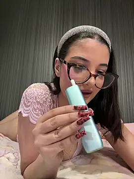 Snapshot of Larra69 chatting on 10, 3, 2026 Larra69 online show from 10, 3, 2026