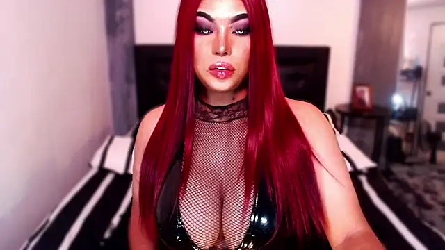 xTrixieMae online show from 6, 10, 2025