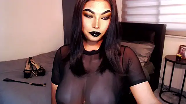 Snapshot of xTrixieMae chatting on 23, 4, 2026 xTrixieMae online show from 23, 4, 2026