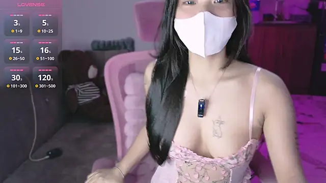 Phuong Bee online show from 4, 4, 2026