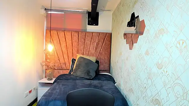 Kiara Cruz   online show from 19, 2, 2026