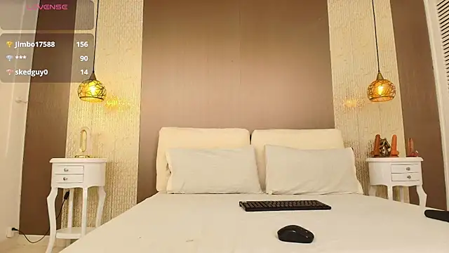 Snapshot of Tiifany_Baker chatting on 17, 9, 2025 Tiifany Baker online show from 17, 9, 2025