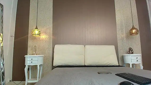 Snapshot of Tiifany_Baker chatting on 28, 10, 2025 Tiifany Baker online show from 28, 10, 2025