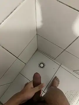 renannoviinho17z online show from 4, 4, 2026