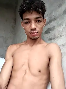 Brayanellatino online show from 13, 4, 2026