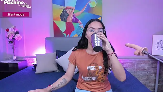 lucyy liiuu online show from 6, 10, 2025