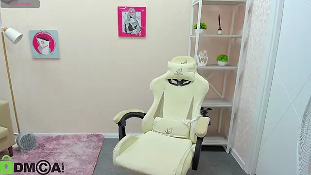 Snapshot of R0cket_bunny chatting on 19, 10, 2025 R0cket bunny online show from 19, 10, 2025