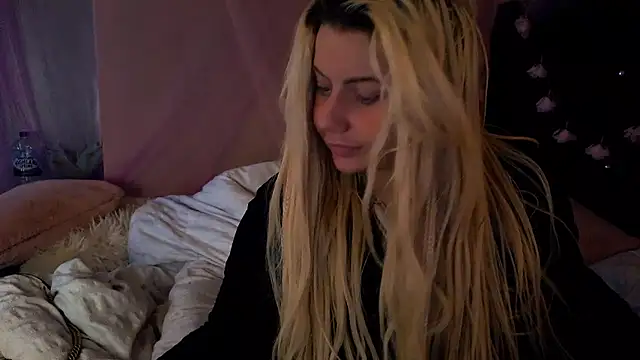 Snapshot of TiaDoll chatting on 15, 1, 2026 TiaDoll online show from 15, 1, 2026