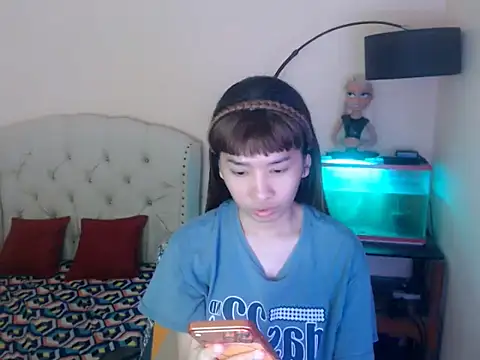 ShantalFoxxy  online show from 12, 2, 2026