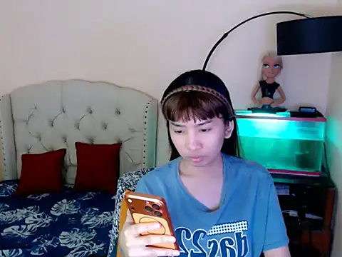 ShantalFoxxy  online show from 20, 2, 2026