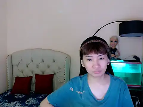 ShantalFoxxy  online show from 11, 3, 2026