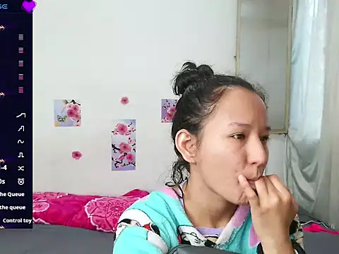 Snapshot of Natzu_Choi chatting on 1, 4, 2026 Natzu Choi online show from 1, 4, 2026