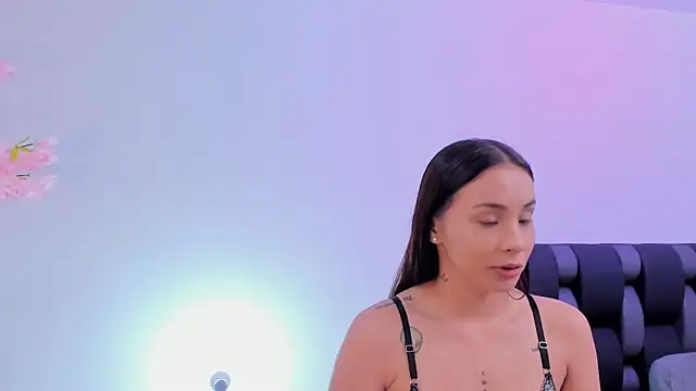 maily zanss online show from 9, 4, 2026