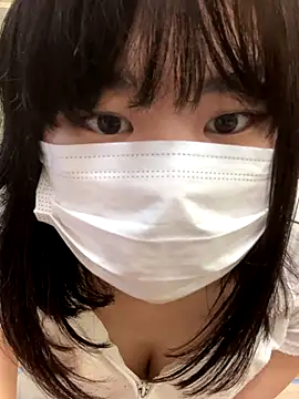 -SAKI-xx online show from 2, 10, 2025