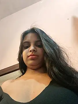 Snapshot of Maahhii_2 chatting on 28, 4, 2026 Maahhii 2 online show from 28, 4, 2026