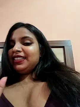 Snapshot of Maahhii_2 chatting on 18, 5, 2026 Maahhii 2 online show from 18, 5, 2026