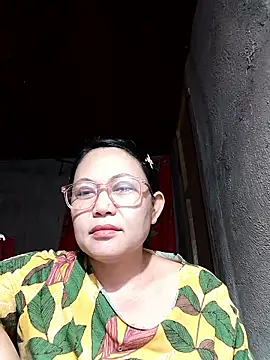 Everleigh mom online show from 11, 1, 2026