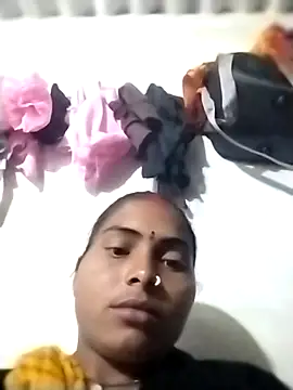 Snapshot of Hot_yasha chatting on 30, 10, 2025 Hot yasha online show from 30, 10, 2025