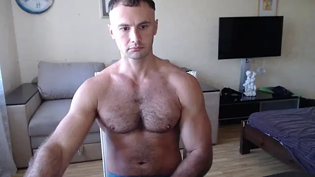 Snapshot of muscle_uncut chatting on 19, 9, 2025 muscle uncut online show from 19, 9, 2025