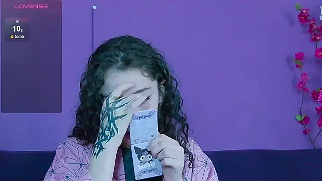 Snapshot of RavennMoonn chatting on 16, 9, 2025 RavennMoonn online show from 16, 9, 2025