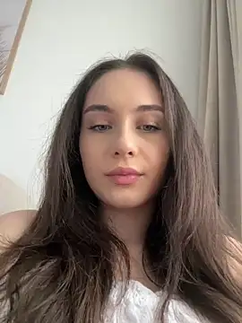 Ashley-Evans online show from 1, 3, 2025