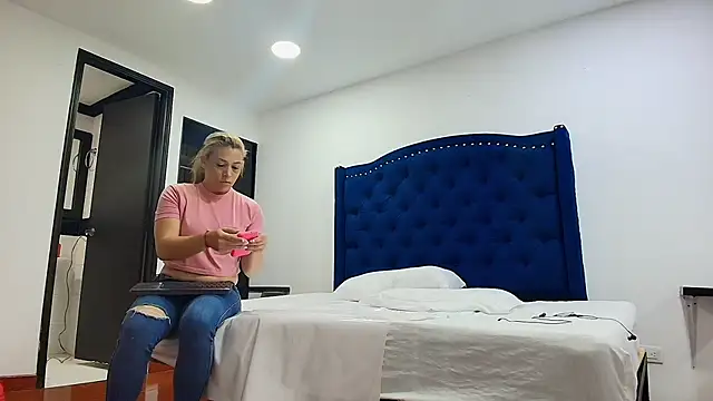 zarah andrew   online show from 19, 9, 2025