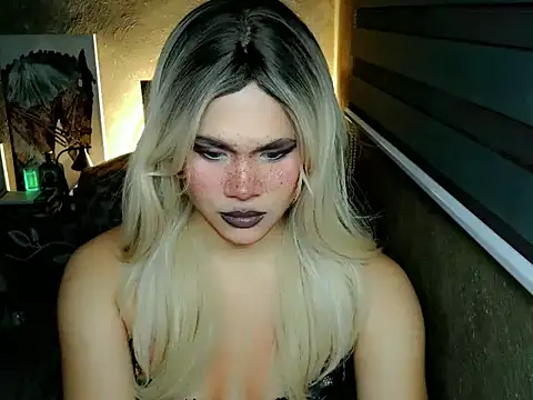 Snapshot of YllanaAltheaXxX chatting on 17, 4, 2026 YllanaAltheaXxX online show from 17, 4, 2026