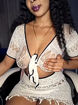 Snapshot of ELAINE_xXxX chatting on 2, 12, 2025 ELAINE xXxX online show from 2, 12, 2025