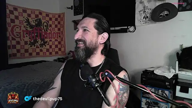 DevilPup75  online show from 16, 2, 2026