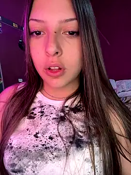 Snapshot of kiramedi chatting on 12, 9, 2025 kiramedi online show from 12, 9, 2025