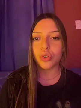 Snapshot of kiramedi chatting on 28, 9, 2025 kiramedi online show from 28, 9, 2025