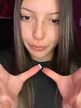 Snapshot of kiramedi chatting on 29, 9, 2025 kiramedi online show from 29, 9, 2025