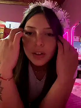 Snapshot of kiramedi chatting on 16, 10, 2025 kiramedi online show from 16, 10, 2025