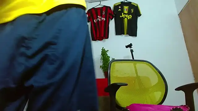 skinny23cm online show from 3, 3, 2026