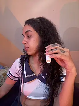 Snapshot of Sora_pasquale chatting on 27, 10, 2025 Sora pasquale online show from 27, 10, 2025