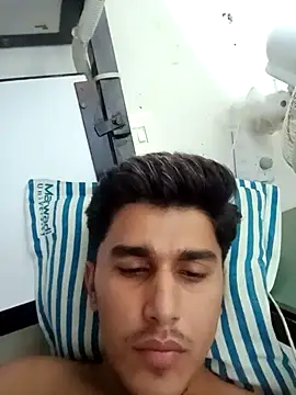 Snapshot of HarryChoudhary21 chatting on 12, 10, 2025 HarryChoudhary21 online show from 12, 10, 2025