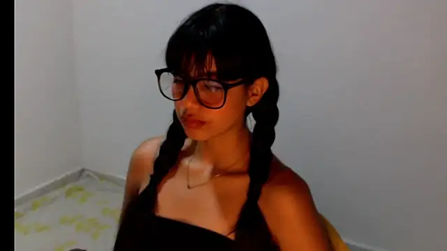 Snapshot of meganmiauu chatting on 14, 6, 2026 meganmiauu online show from 14, 6, 2026