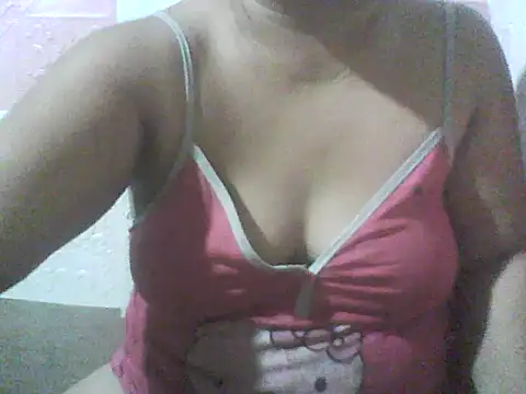 Snapshot of Azrielxx05 chatting on 10, 4, 2026 Azrielxx05 online show from 10, 4, 2026