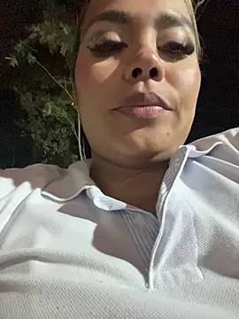 Snapshot of EmilyDuran_ chatting on 13, 6, 2026 EmilyDuran online show from 13, 6, 2026