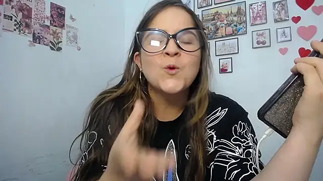 Pregnant Kloe online show from 28, 7, 2026