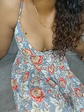 Snapshot of Tamilpallavi chatting on 28, 5, 2026 Tamilpallavi online show from 28, 5, 2026