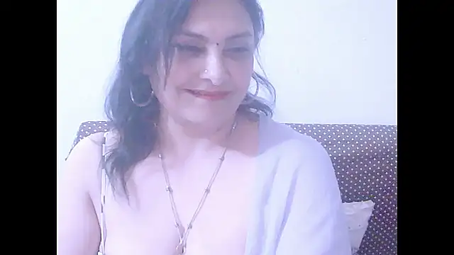Snapshot of Indiansweetness77 chatting on 14, 9, 2025 Indiansweetness77 online show from 14, 9, 2025