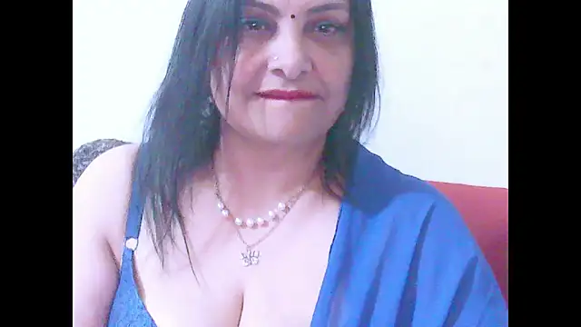 Snapshot of Indiansweetness77 chatting on 15, 11, 2025 Indiansweetness77 online show from 15, 11, 2025
