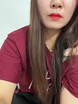 Moan Mary online show from 3, 11, 2025