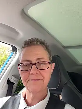 Curvy-Jinx online show from 24, 9, 2025