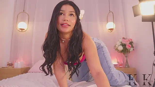 kassia kim online show from 11, 4, 2026