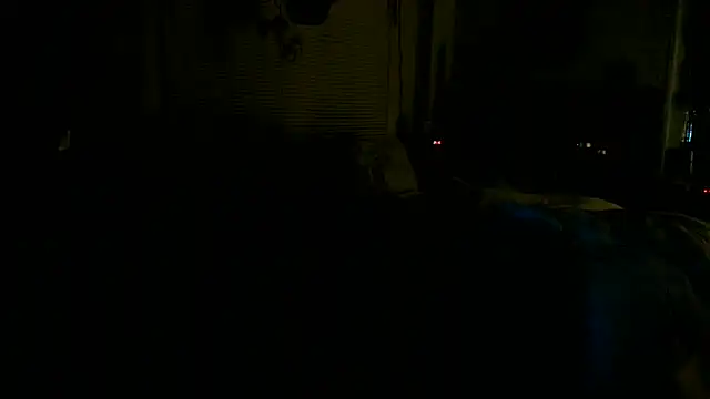 Luv2SuckBWC92 online show from 22, 11, 2025