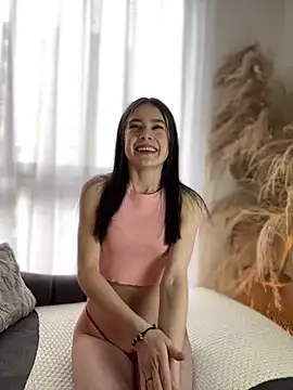 Sofi Leal online show from 17, 9, 2025