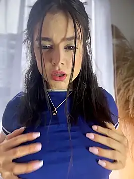 Sofi Leal online show from 28, 3, 2026